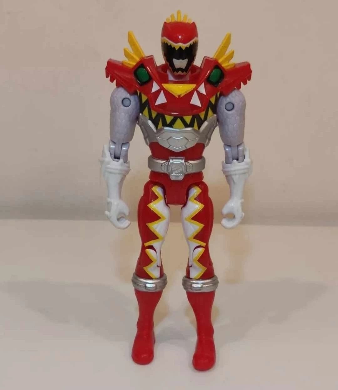 Power Rangers Dino Super Charge T-Rex Super Charge Red Ranger 5.5" Action Figure