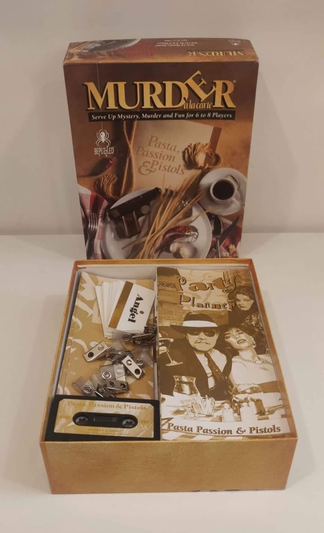 Vintage Murder a la Carte - Pasta, Passion & Pistols Game