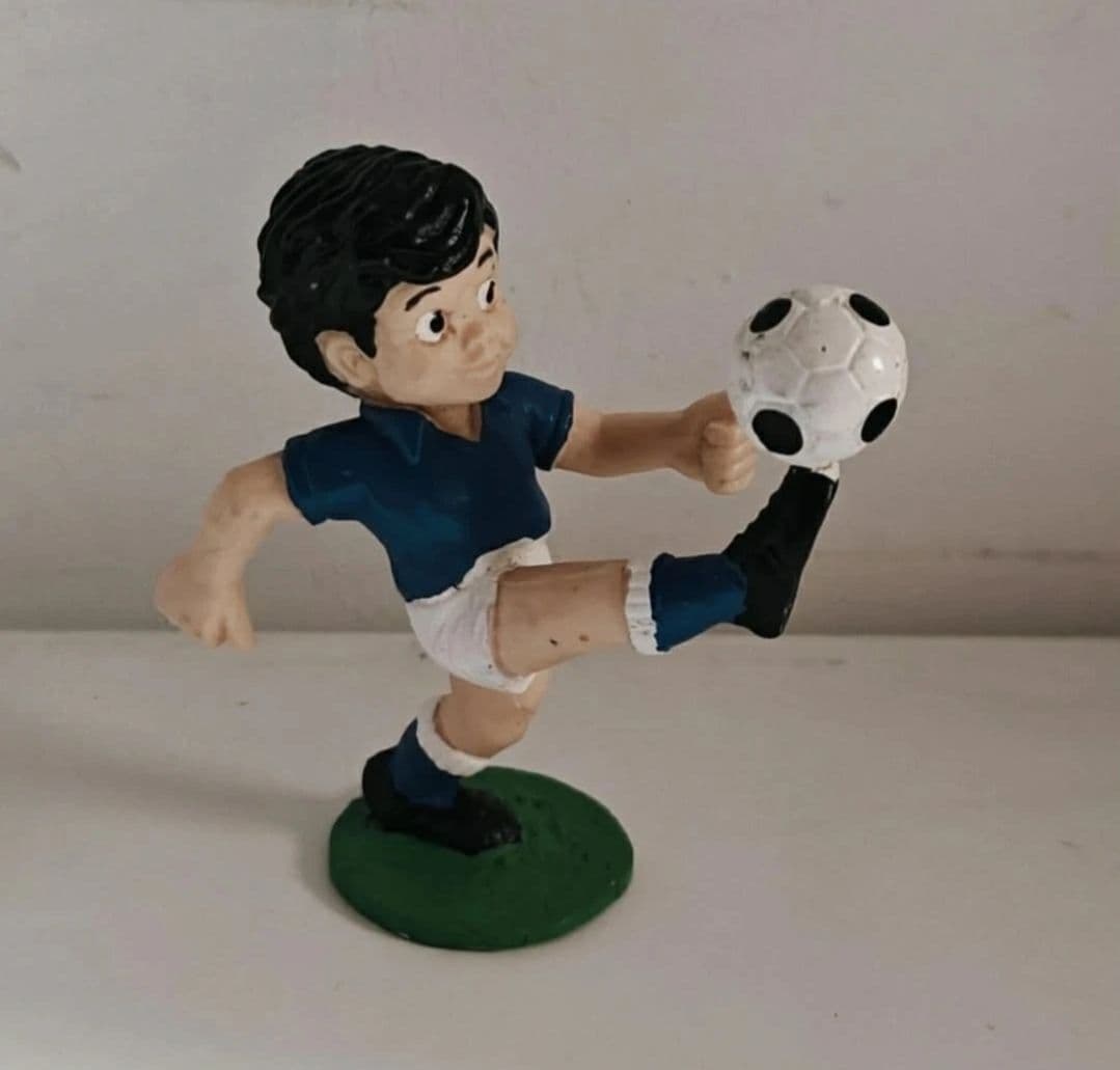 Vintage Schleich Sport Billy Soccer Player 2.5 inch Figure Made in Portugal