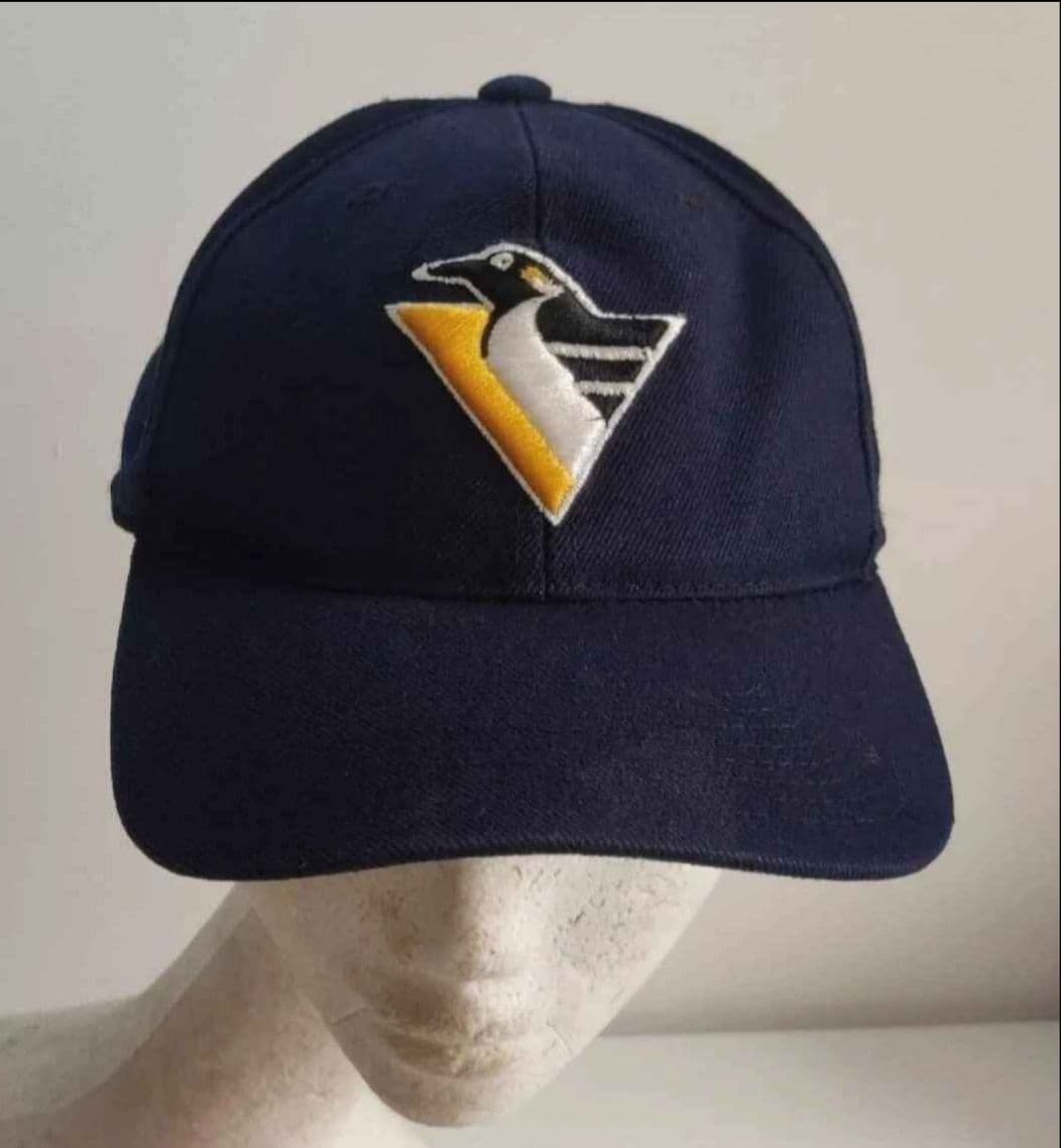 Vintage NHL Pittsburgh Penguins Plain Logo Adjustable Snapback Hat