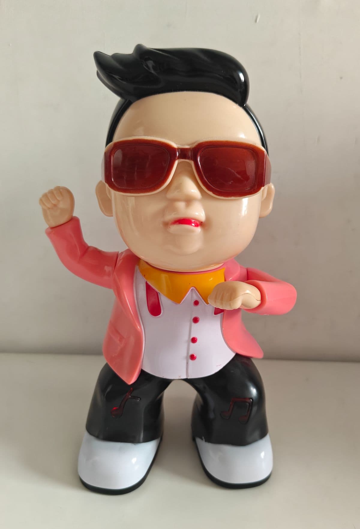 Retro PSY Gangnam Style Dancing Toy - Singing & Lights (Works Perfect)