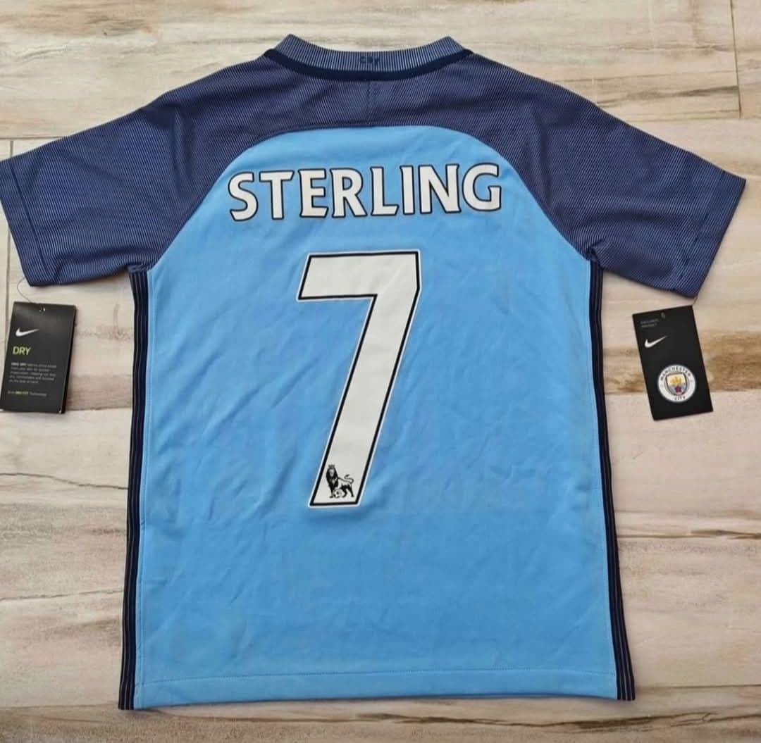 Original Manchester City 2016/17 Sterling #7 Football Shirt Size Youth Medium