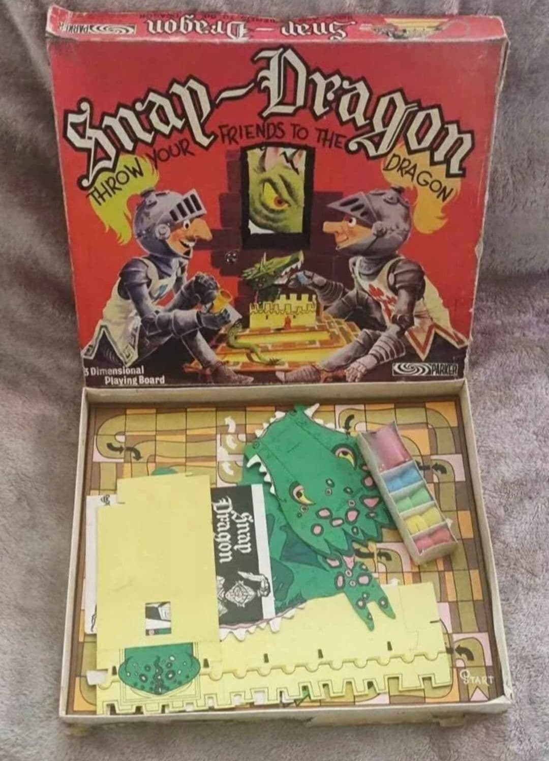 RARE Vintage Parker Snap Dragon 3 Dimensional Board Game (Never Used)