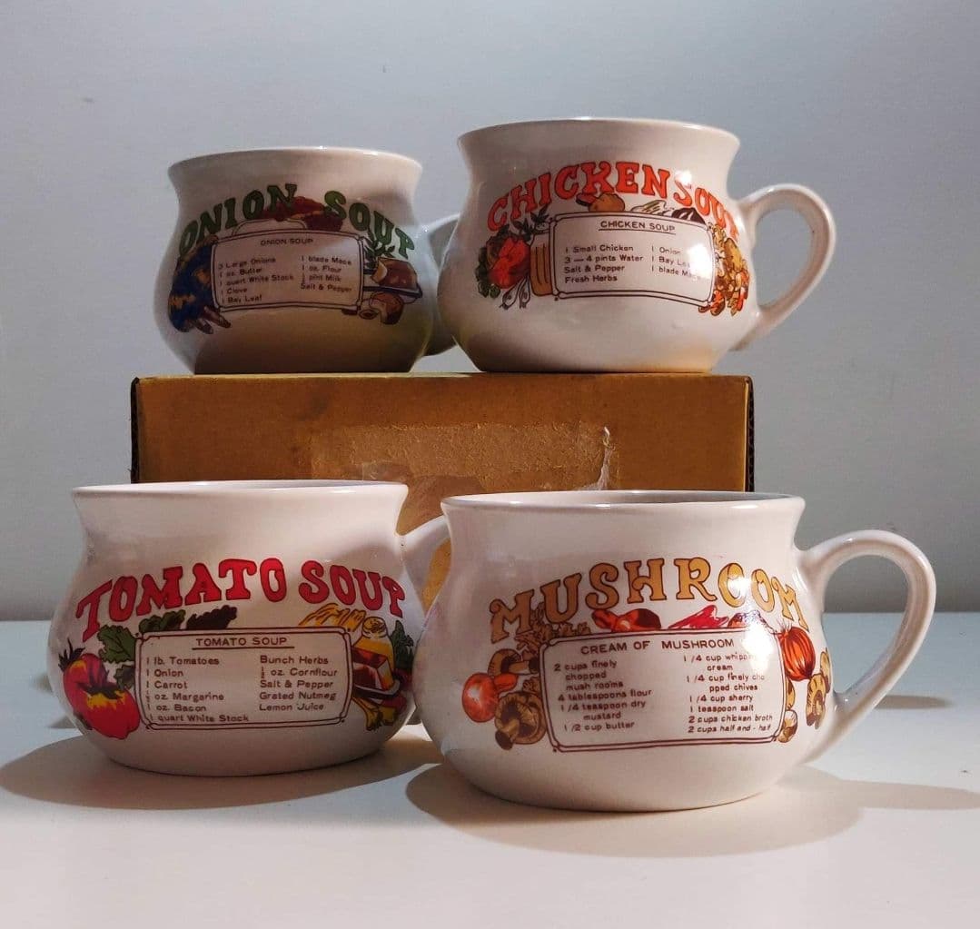 Set of 4 Chicken Tomato Mushroom & Onion Soup Bowls