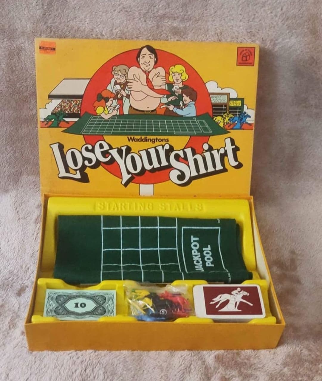 1976 Waddington - Lose Your Shirt Board Game