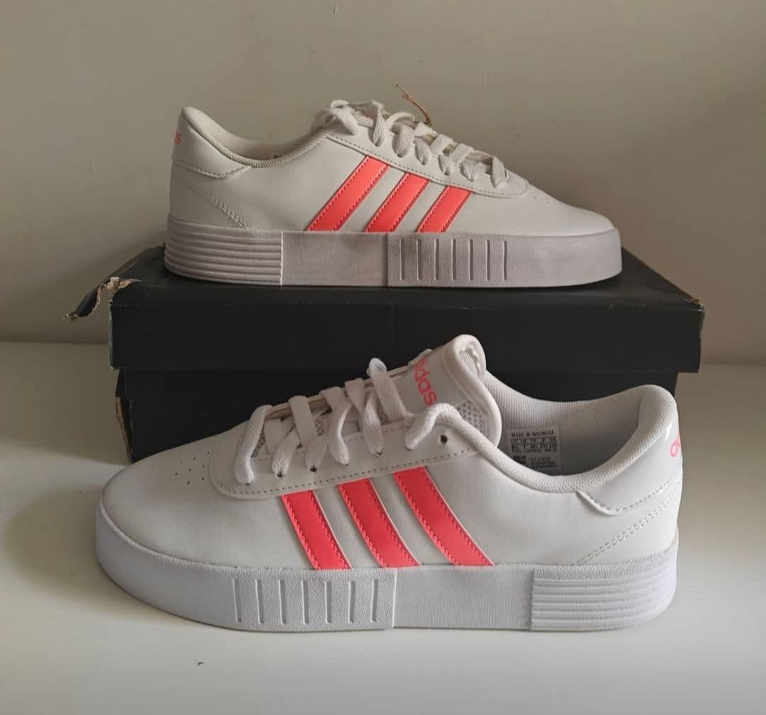 Adidas Women Court Bold Coral / White Sneakers Size 40 & 2/3 NEW